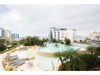 1 bed apartment in Ocean Village