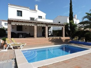 3 bedroom, 2 bathroom Villa, (build 131..