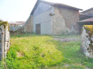 Barn To Convert In The Centre Of The..