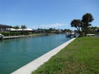 Land For Sale: 347 W Royal Flamingo Dr..