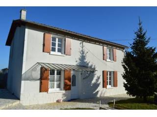 2-bed property in good condition close..