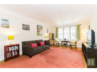2 bedroom Apartment For Sale: 720 FT..