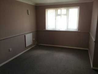 Parsonage Road - Grays - RM20 4AJ 1..