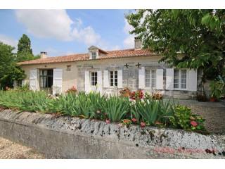 Riberac (Dordogne) - Superb 4 bed..