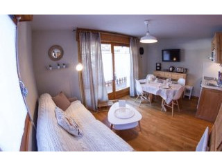 One Bedroom Apartment Chanteneige, Les..
