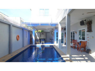 Near new 3 plus bedroom pool-property..