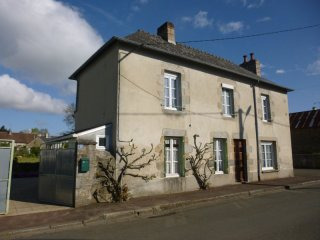 Attractive Detached House with Nice..