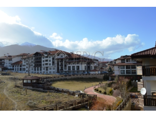Elegantly furnished 1-bedroom apartment..