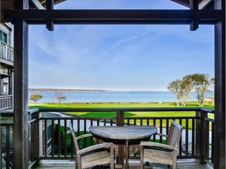 3 bedroom Flat For Sale: Rhode Island..