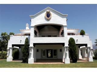 Villa for sale in Benahavis, Malaga..