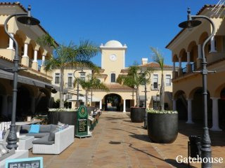 Quinta Shopping Plaza Algarve 2 Bed..