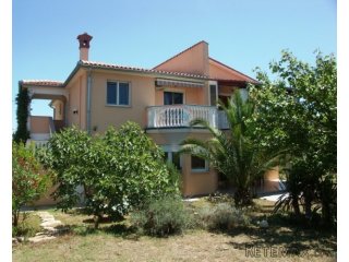 Pula, Štinjan apartmanska kuća 800m od mora
