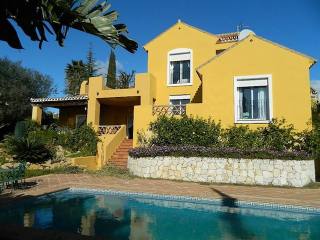 3 Bedrooms - Villa - Malaga - For Sale