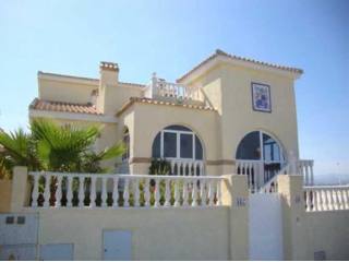 3 Bed Villa with Pool