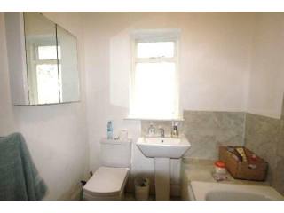2 Bed Flat/Apartment To Let in London