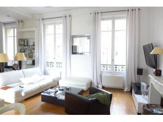 1 bedroom Property For Sale: Boulevard..