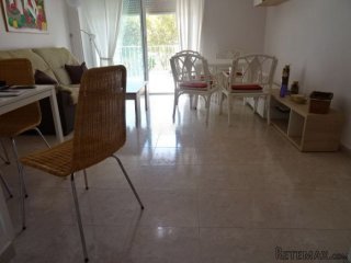 Apartamento de 3 habitaciones y 2 baños en buenas..
