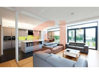 Terraced Penthouse Siggiewi, Central..