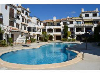 3 bed penthouse apartment with sea..