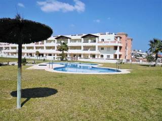 2 Bed Apartment for sale in Benalmadena