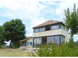 Contemporary Barn Conversion With Guest..