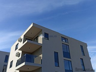 Poreč , Wohnung von 130 m2 + 130 m2 Dachterrasse + Garage