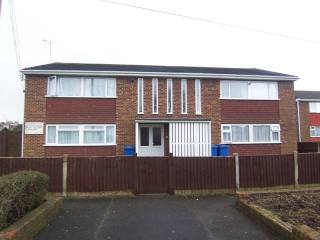 2 bedroom flat in Minster On Sea..