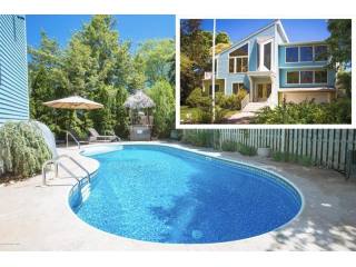 4 bedroom Flat For Sale: 2341 Sea Point..