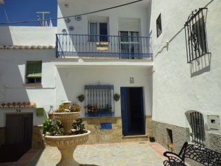 2 Bedrooms - Town House - Malaga - For..