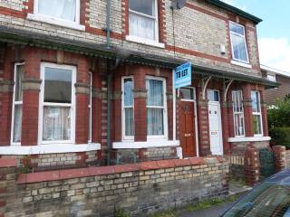4 Students £75pppw 2015-16 Huntington..