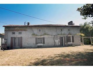 St Romain-en-Charroux (86) - For sale -..