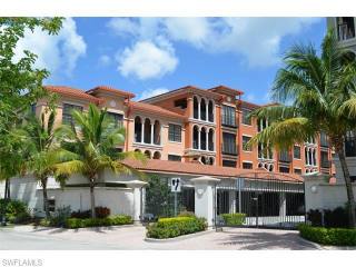 3 bedroom Condominium For Sale: Estero..