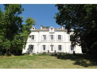 6 bedroom House For Sale: 26150..