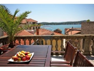 ŠIBENIK: LUKSUZAN STAN U CENTRU ŠIBENIKA S TERASOM I...