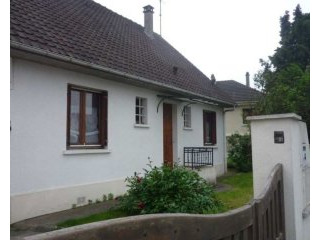 4 Bedroom Paris Suburb House