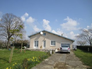 A Single Storey 3 Bedroomed Property..