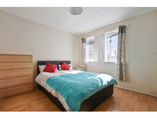 Elmore Close,Hanger Lane - Alperton..