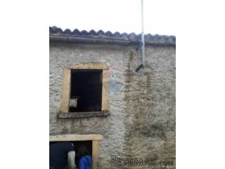 STARA KUĆA 80 m2 SA MALO DVORIŠTA