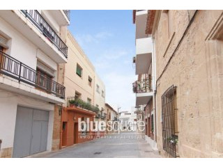 3 bedroom apartment in the historic..