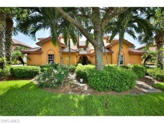 3 bedroom Condominium For Sale: Miromar..