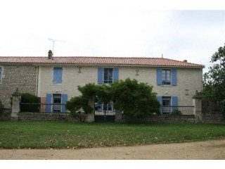 6 bedroom Character For Sale: 85400..