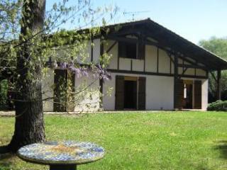 Situated 8km Casteljaloux, A Popular..