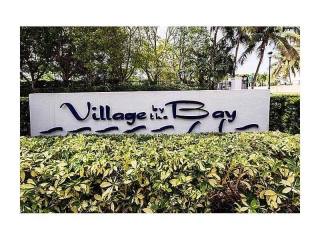 1 bedroom Flat For Sale: 3255 NE 184 ST..