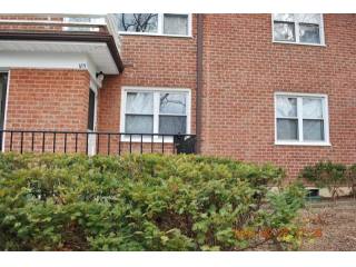 2 bedroom Co-op For Sale: Irvington..