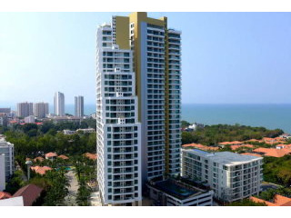Cosy Beach New The Peak Towers Condo..