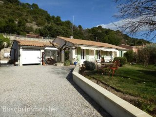 3 Bedroom Villa For Sale With Garden..