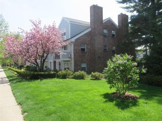 1 bedroom House For Sale: 36 Greenridge..