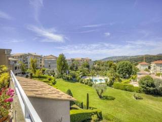 3 bedrooms apartment 95 m2 - Antibes -..