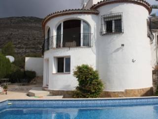 3 Bedrooms - Villa - Alicante - For Sale