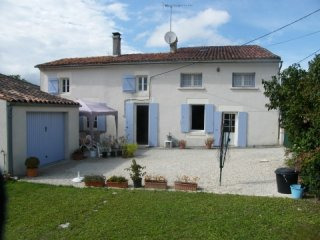 Renovated Village House With 3..